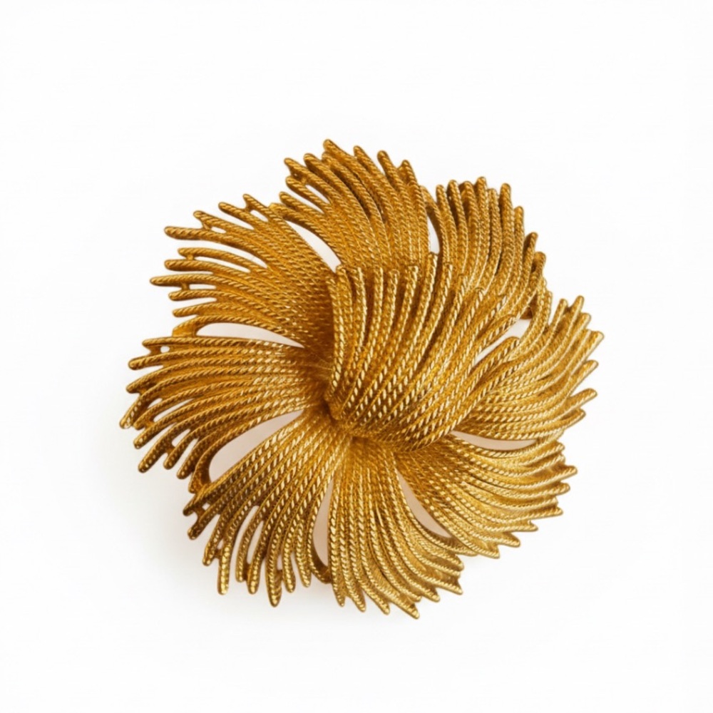 Money Vintage Gold-Tone Rope-Twist Sunburst Flower Brooch Collector’s Item